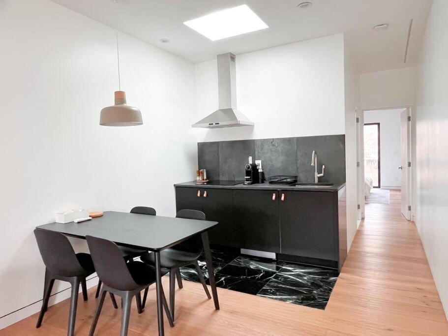 New Ample And Cozy One Bedroom Apt In Brooklyn At Rem-Casa Ню Йорк Екстериор снимка